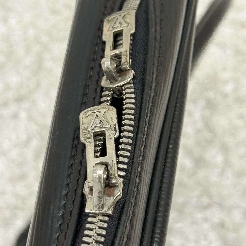 Louis Vuitton Epi Black Leather Briefcase Bag